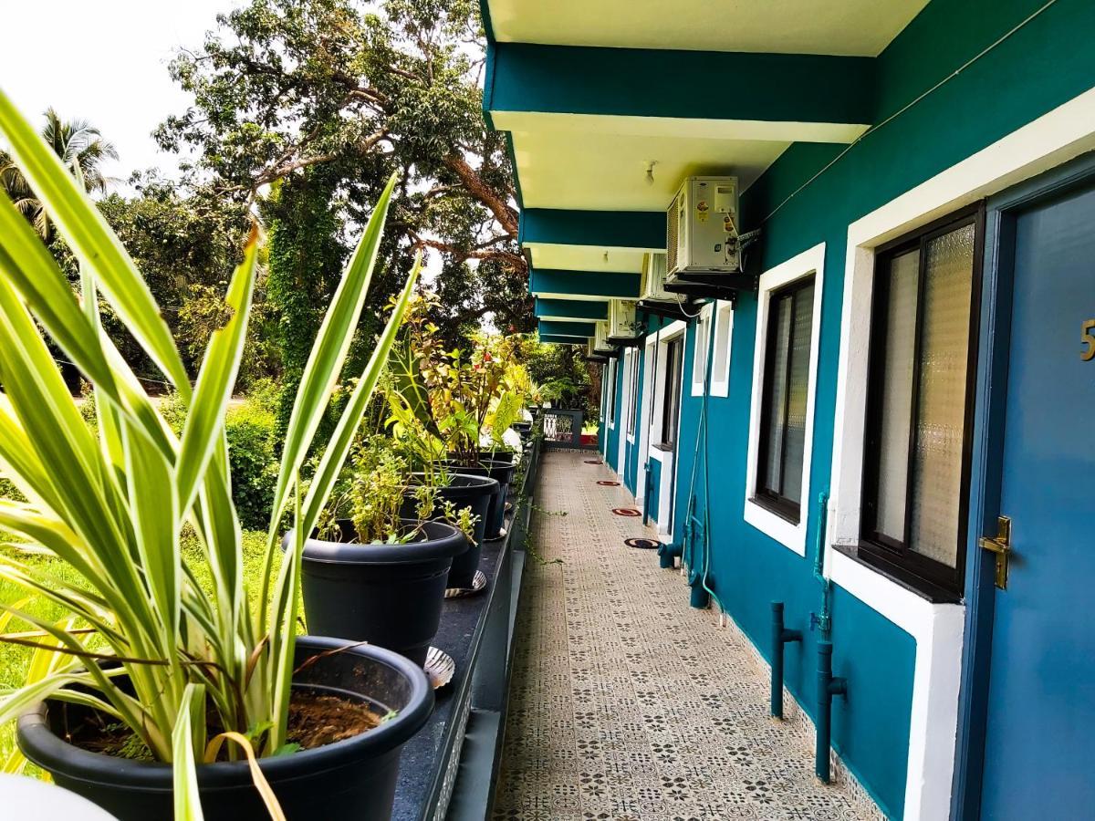 Cirilo'S Guest House パナジ エクステリア 写真